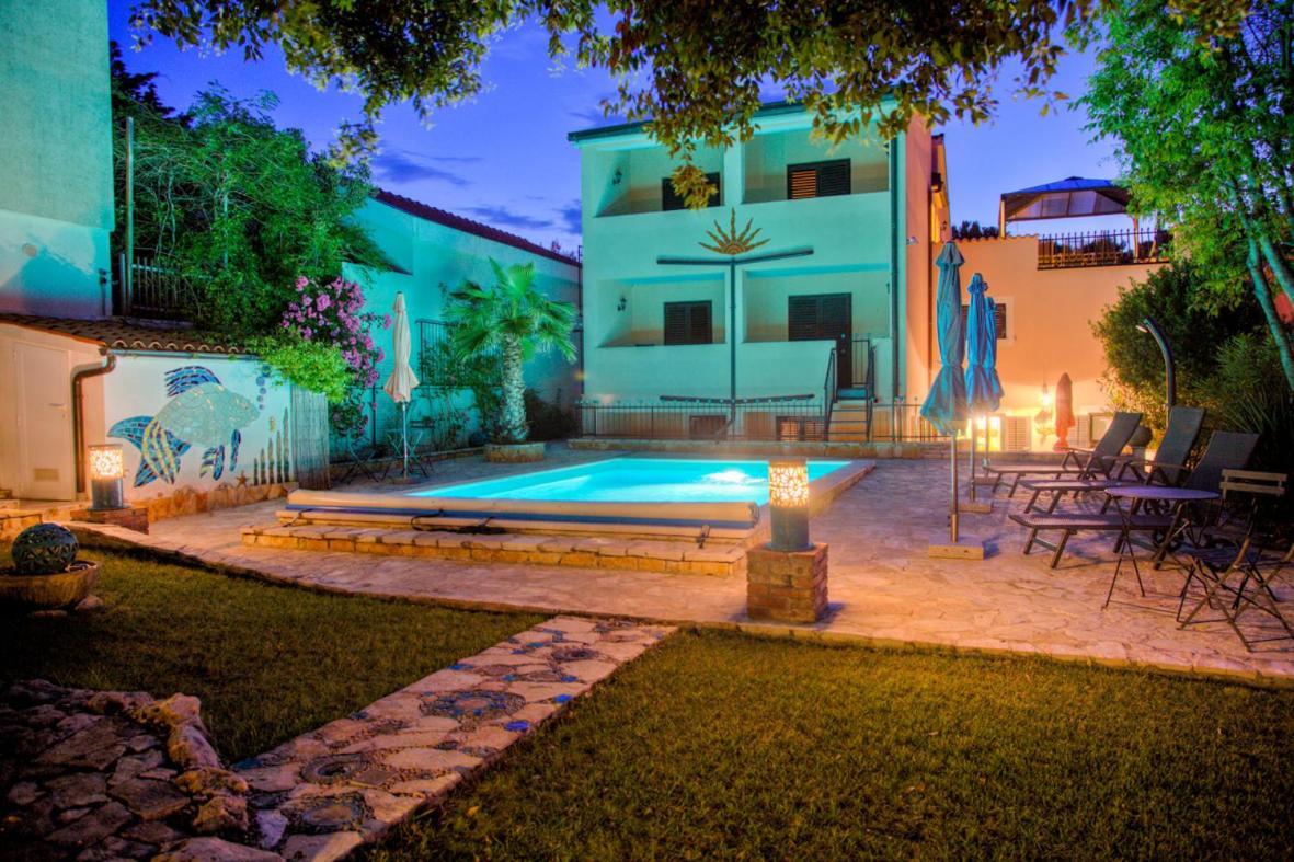 Villa Dolce Vita **** Premantura Kültér fotó